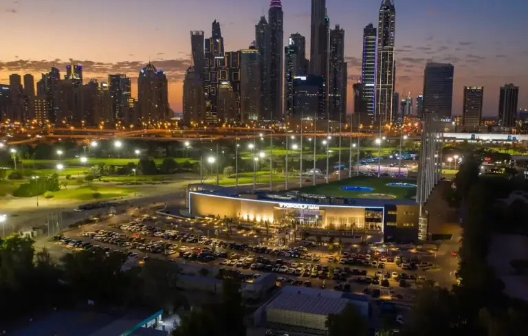 Best Credit Cards for Topgolf in the UAE